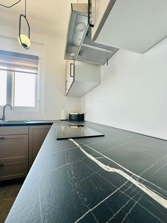 Apartment Celine Sarandë エクステリア 写真